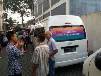 sewa-hiace-agra-rental-55