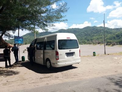 sewa-hiace-parang-tritis-1