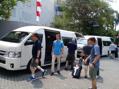 Sewa Hiace Angkatan Laut Amerika Serikat (United States Navy) - 081316347887